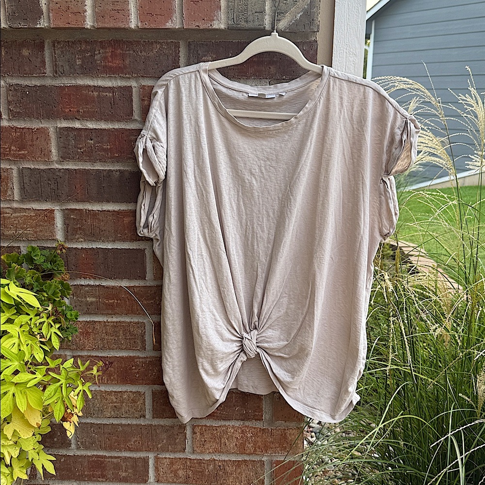 Chico's Ladies 3~XL Light Beige Knotted Front Detail Short Sleeve Top